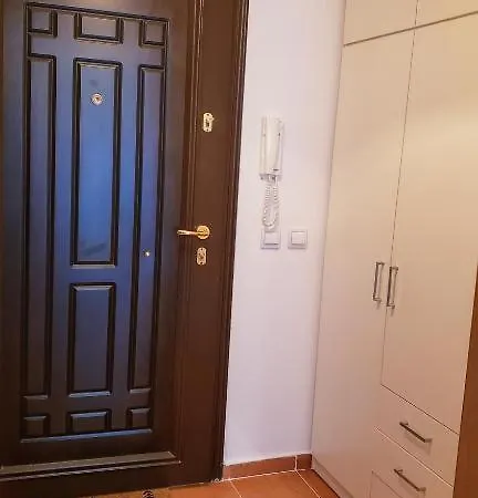 In Semiramida Gardens - 8,10,28 Апартаменты Боровец