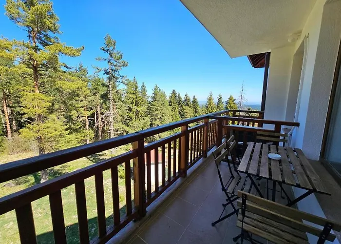 In Semiramida Gardens - 8,10,28 Apartament *