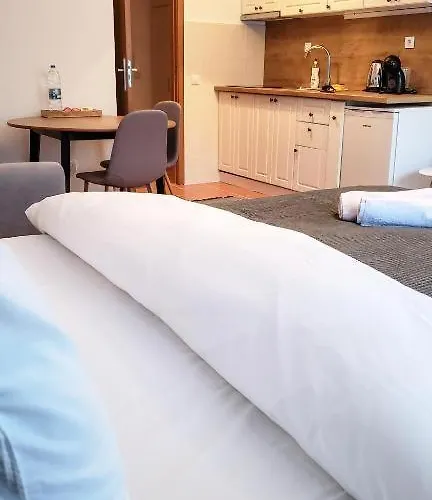 Apartament In Semiramida Gardens - 8,10,28 *