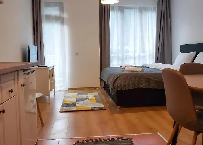 In Semiramida Gardens - 8,10,28