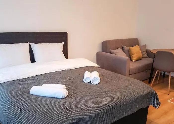Apartament In Semiramida Gardens - 8,10,28 *