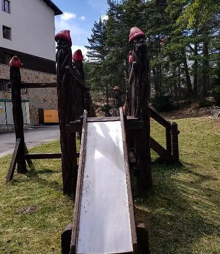 Apartament In Semiramida Gardens - 8,10,28