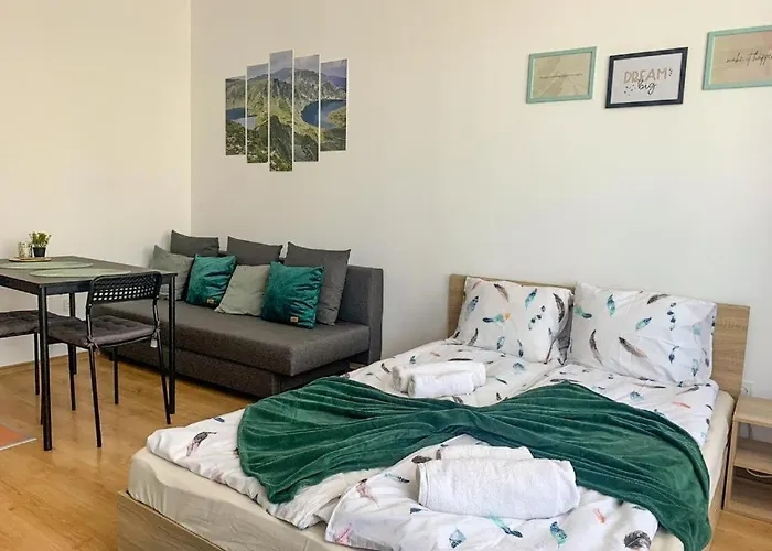 In Semiramida Gardens - 8,10,28 Apartament *